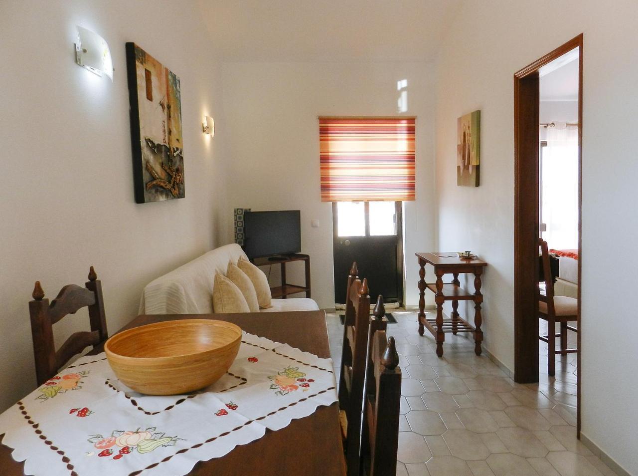 Residencia Julio Gasthuis *